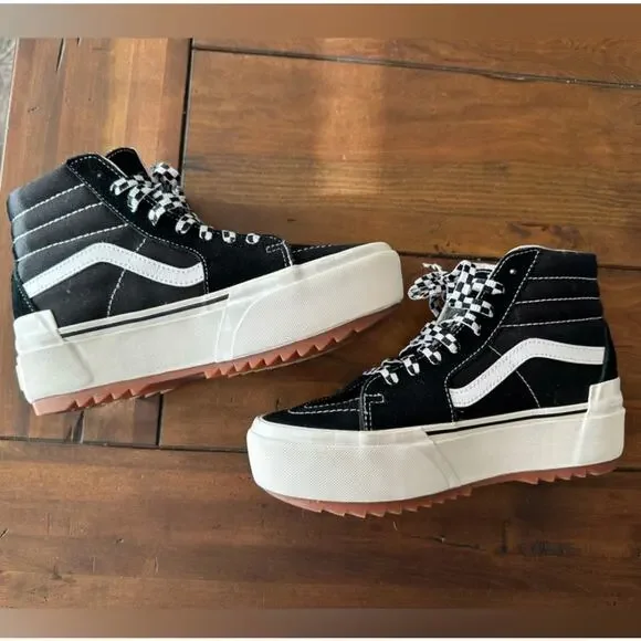 Vans Woman's Sk8-Hi Platform Sneakers - Picture 4 of 4